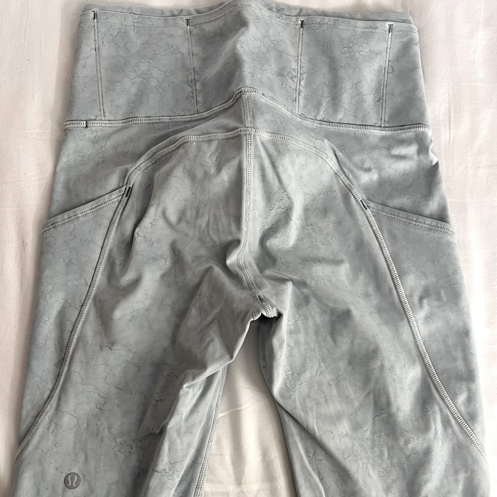 NWOT lululemon 8” biker shorts